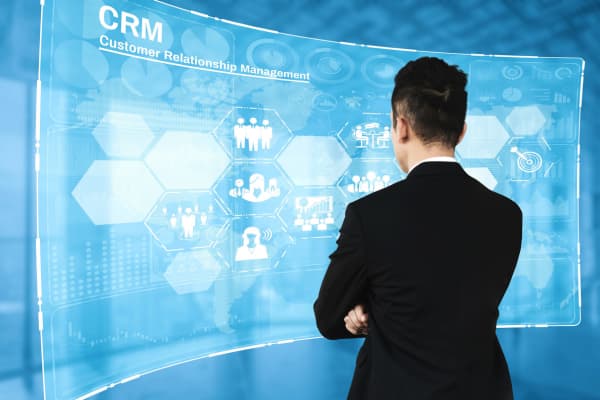 Les 11 meilleurs outils de gestion de la relation client (CRM) du marché