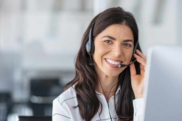 CRM para Call Center Benefícios + 10 Melhores Opções