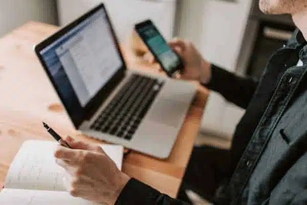 Conectar mais de 4 aparelhos no WhatsApp Business